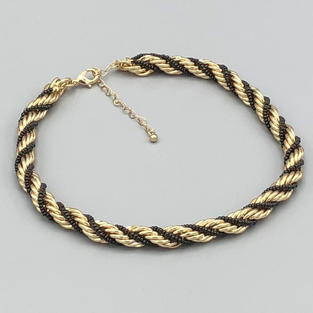 💐2/$15 NWOT Napier Gold and black metal choker